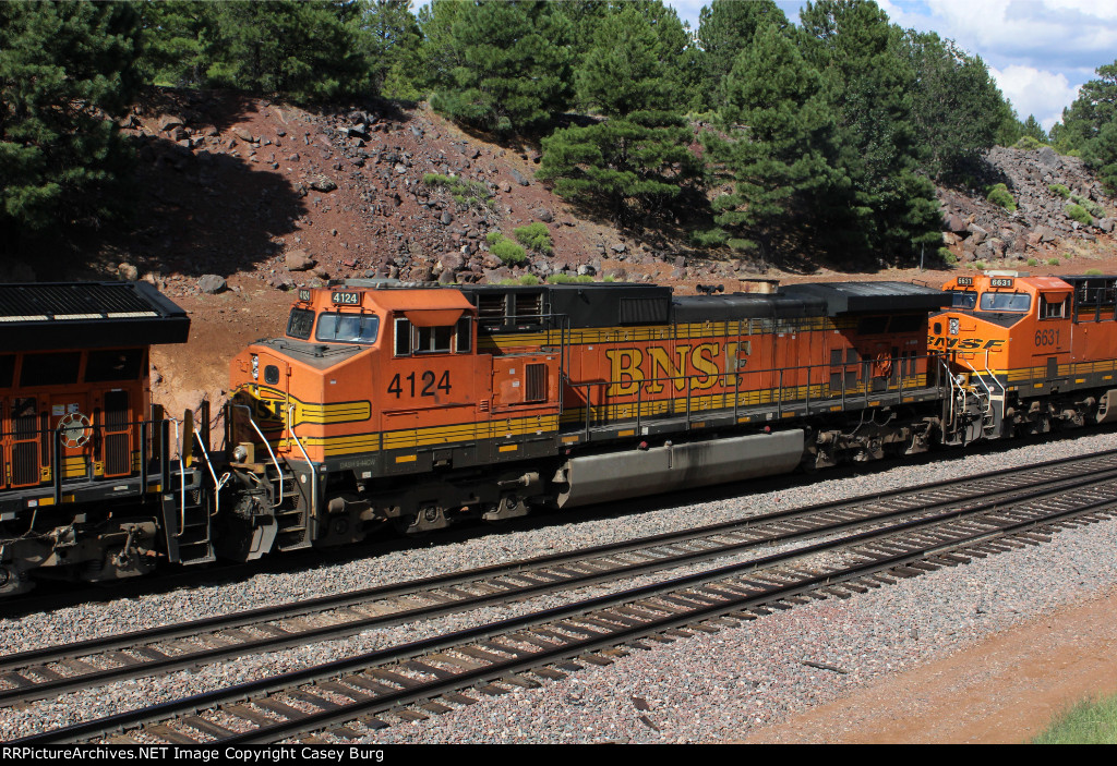 BNSF 4124